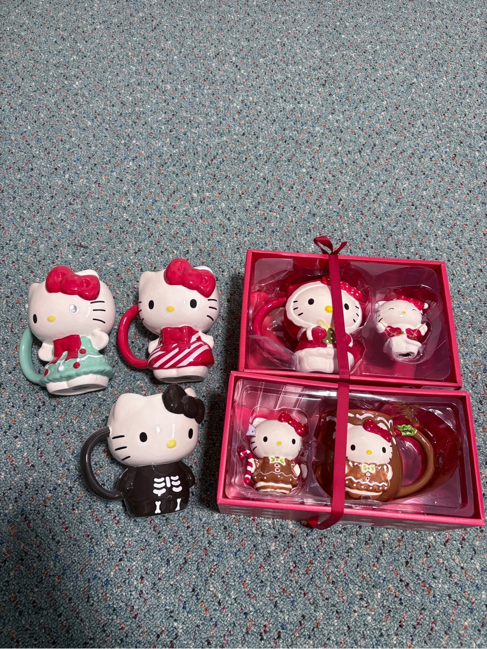 Hello Kitty Mug and Figurine Set - Pink White Black Red